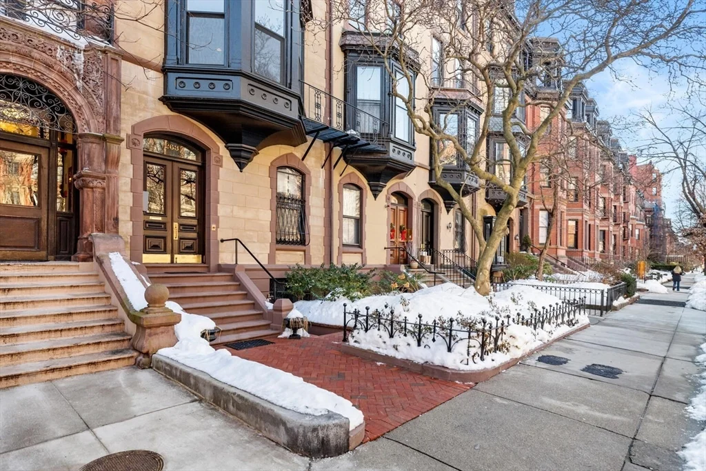 2 bed, 1 bath apartment for rent at 263 Beacon St Unit 3, Back Bay — photo 22 of 23