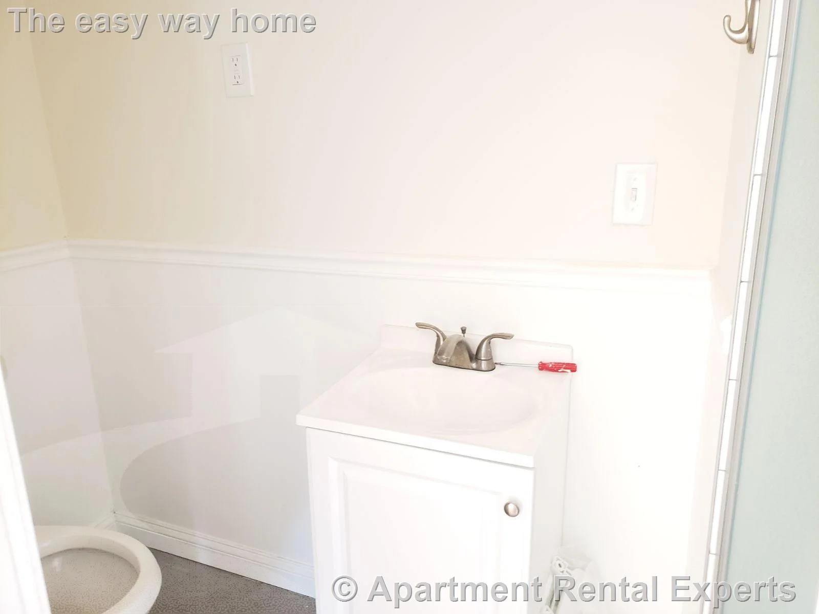 3 bed, 1 bath apartment for rent at 263 Broadway Unit 2, Winter Hill — photo 6 of 7