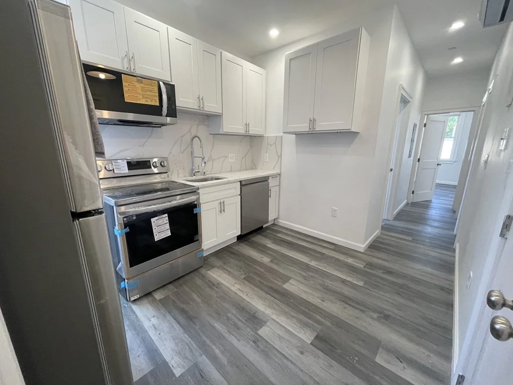 2 bed, 1 bath apartment for rent at 263 Dorchester Unit 2R, South Boston
