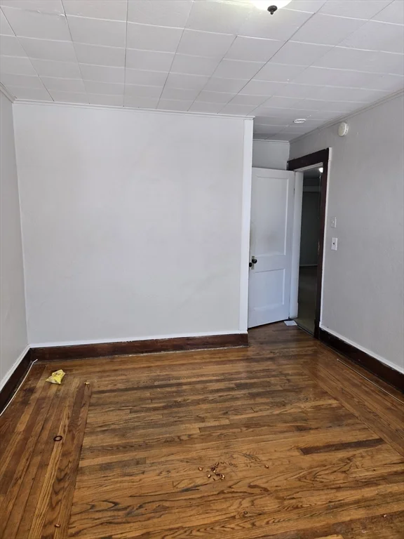 2 bed, 1 bath apartment for rent at 263 Elm St Unit 3L, Holyoke — photo 4 of 12