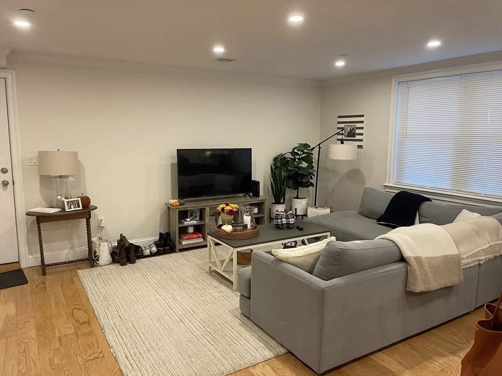 1 bed, 1 bath apartment for rent at 263 Lexington St Unit B, East Boston — photo 3 of 6