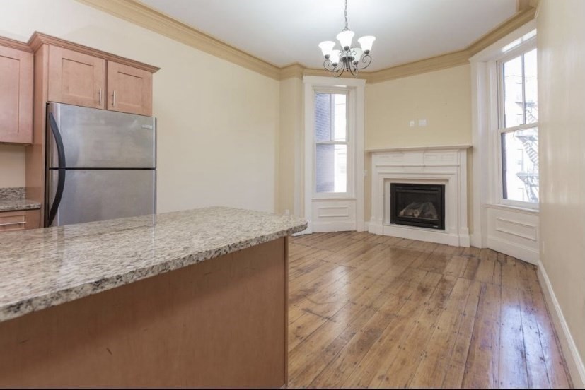 2 bed, 1 bath apartment for rent at 263 Newbury Unit 2, Back Bay — photo 3 of 8