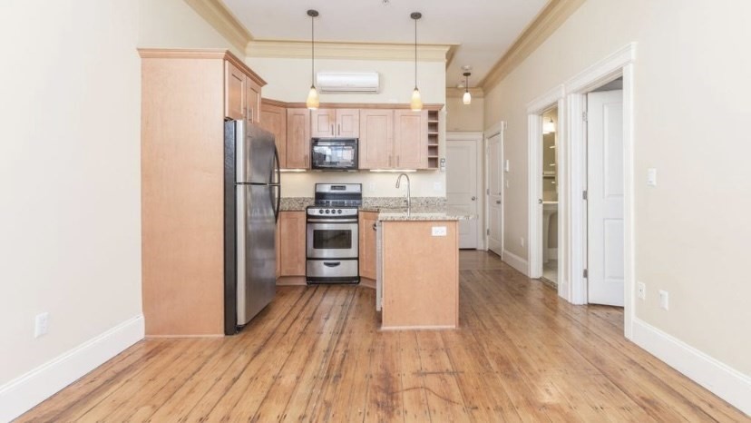 2 bed, 1 bath apartment for rent at 263 Newbury Unit 2, Back Bay