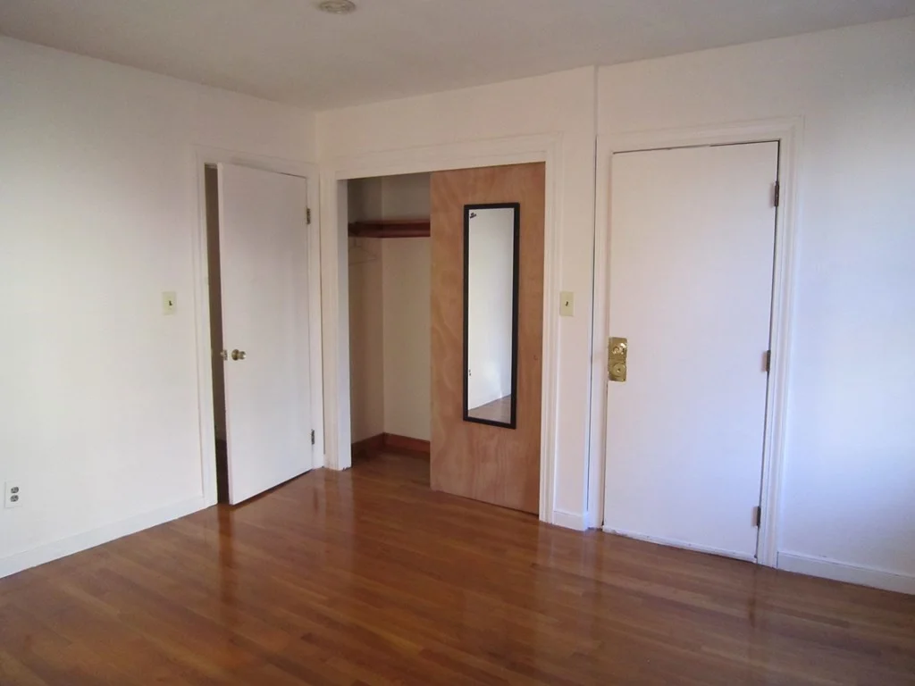 1 bed, 1 bath apartment for rent at 263 River Unit R-1, Banks Square — photo 7 of 8