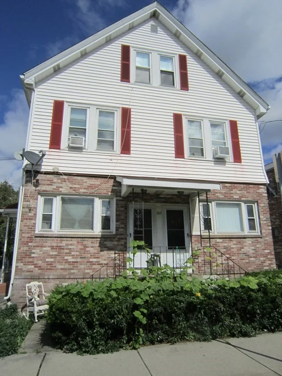 1 bed, 1 bath apartment for rent at 263 River Unit R-1, Banks Square — photo 1 of 8