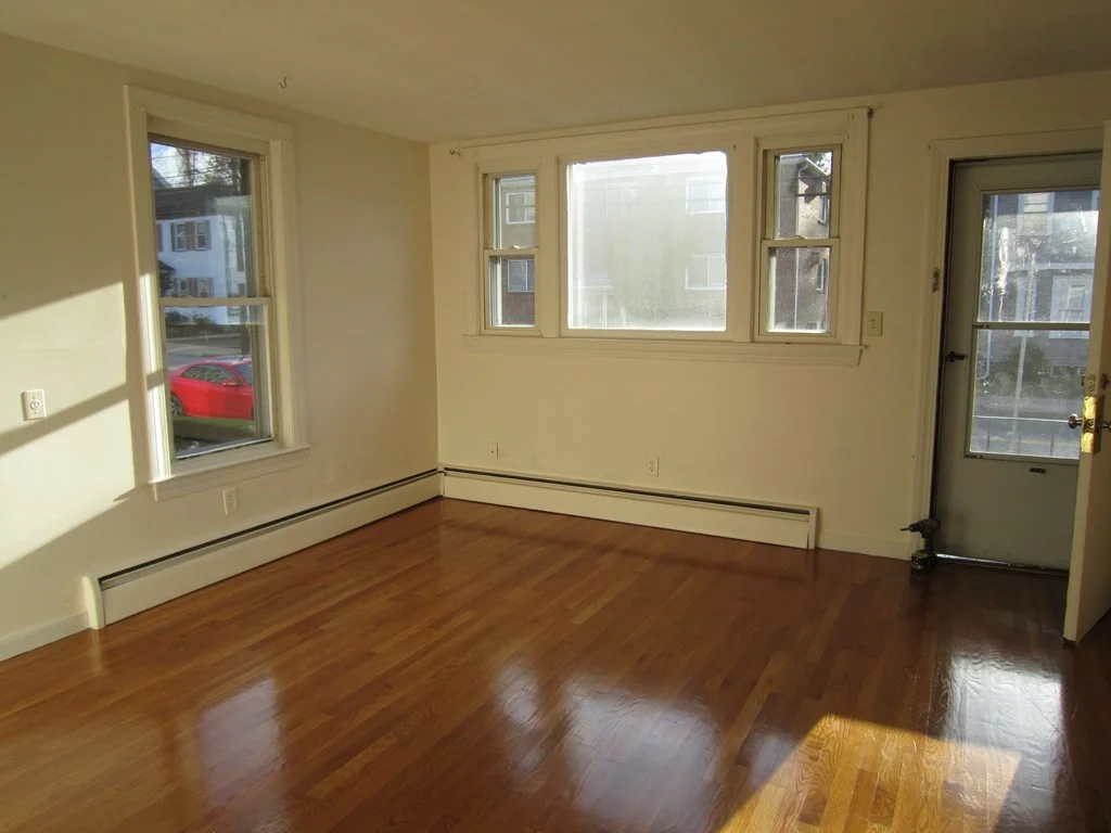 1 bed, 1 bath apartment for rent at 263 River Unit R-1, Banks Square — photo 2 of 8