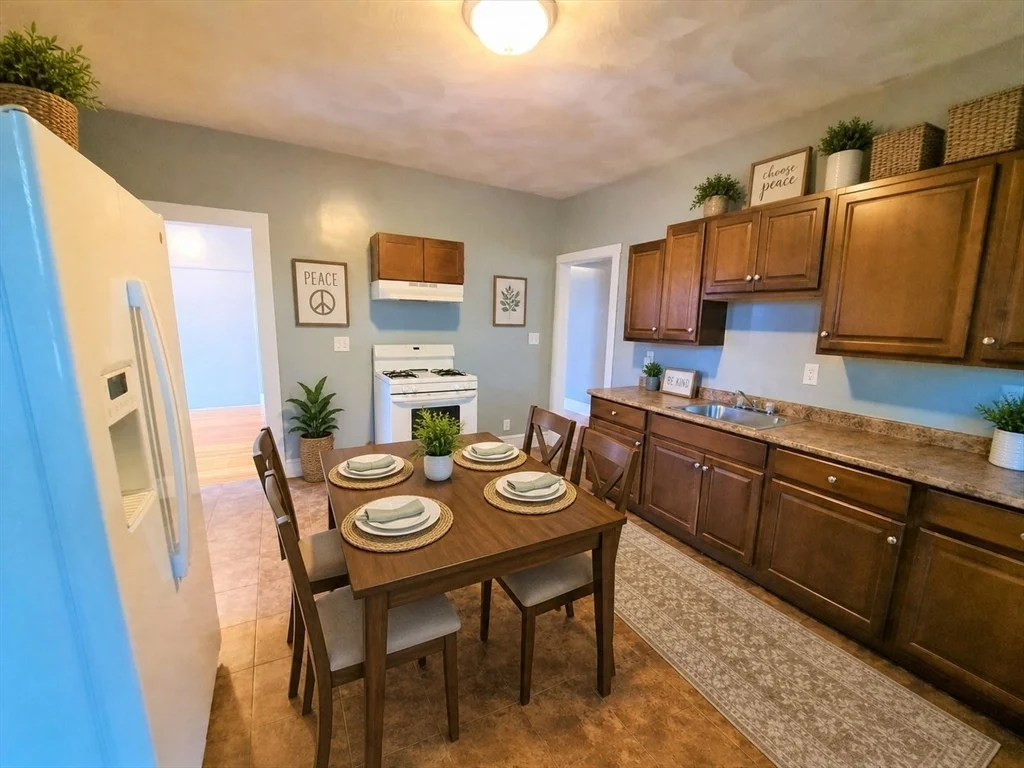 4 bed, 1 bath apartment for rent at 263 Talbot Ave Unit 3, Dorchester — photo 3 of 18