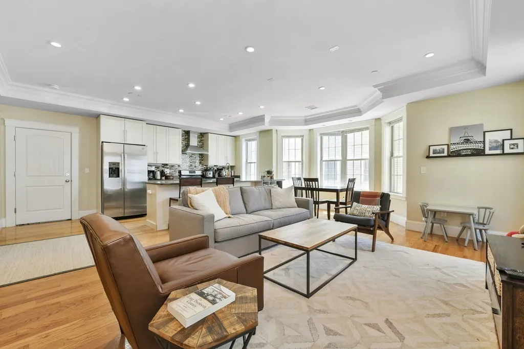 2 bed, 2 bath apartment for rent at 264 Athens St Unit 5, South Boston — photo 6 of 18