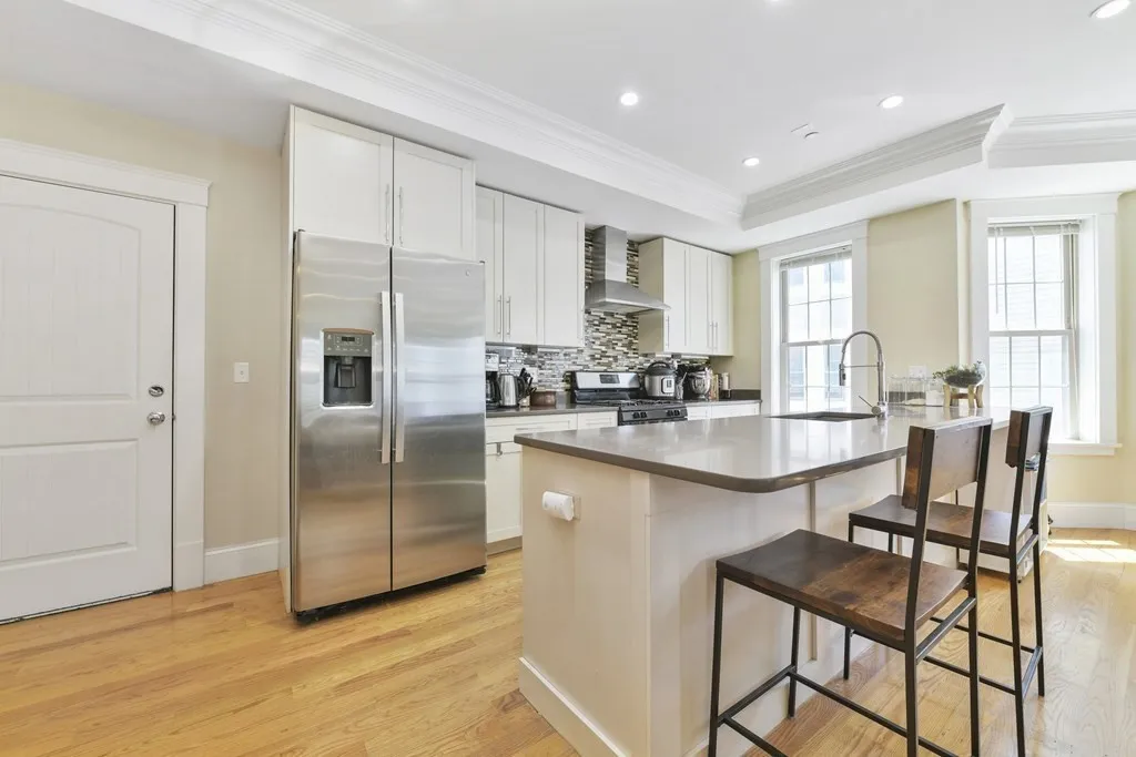 2 bed, 2 bath apartment for rent at 264 Athens St Unit 5, South Boston — photo 1 of 18