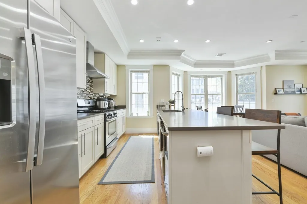 2 bed, 2 bath apartment for rent at 264 Athens St Unit 5, South Boston — photo 2 of 18
