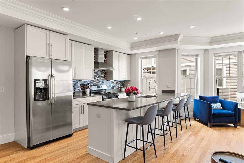 3 bed, 3 bath apartment for rent at 264 Athens Unit 2, South Boston — photo 4 of 23