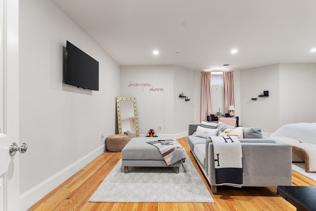 3 bed, 3 bath apartment for rent at 264 Athens Unit 2, South Boston — photo 19 of 23