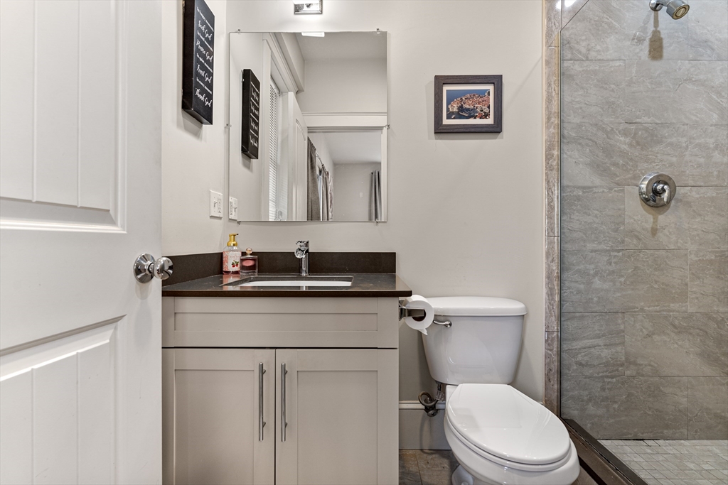 3 bed, 3 bath apartment for rent at 264 Athens Unit 2, South Boston — photo 13 of 23
