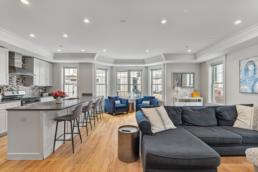3 bed, 3 bath apartment for rent at 264 Athens Unit 2, South Boston — photo 6 of 23