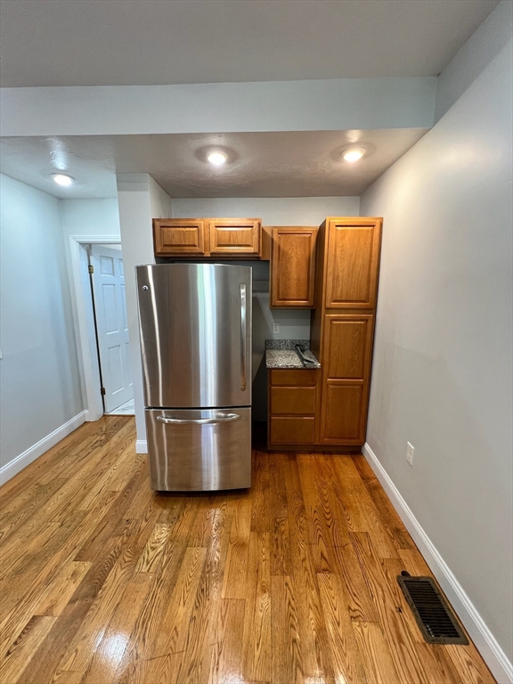4 bed, 1 bath apartment for rent at 264 Belmont Ave Unit 1, Brockton — photo 8 of 21