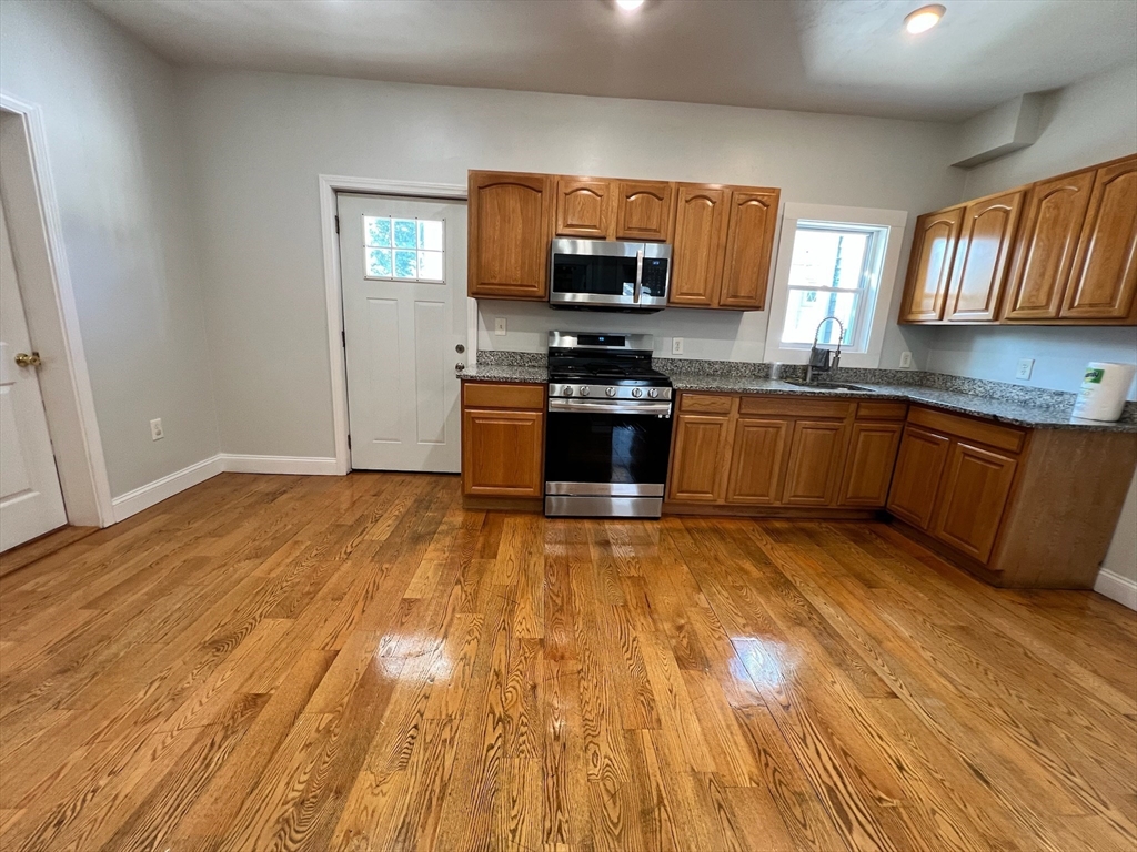 4 bed, 1 bath apartment for rent at 264 Belmont Ave Unit 1, Brockton — photo 9 of 21