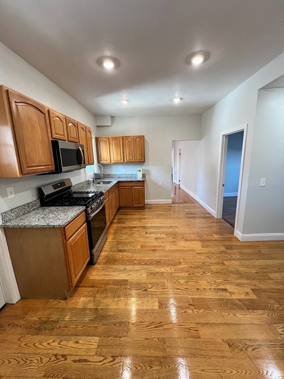 4 bed, 1 bath apartment for rent at 264 Belmont Ave Unit 1, Brockton — photo 15 of 21