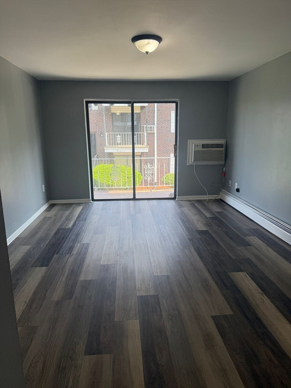 2 bed, 1 bath apartment for rent at 264 E Haverhill Unit 9, Lawrence — photo 5 of 7