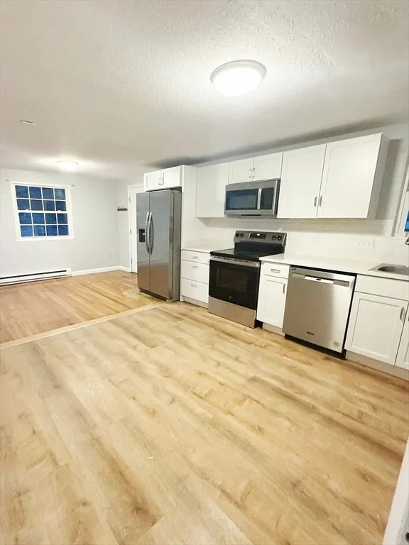 3 bed, 1 bath apartment for rent at 264 Greene St Unit 264, North Andover — photo 5 of 18