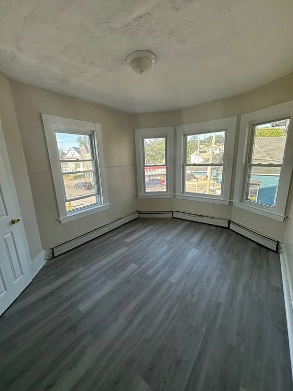 4 bed, 1 bath apartment for rent at 264 Jackson St Unit 2, Lawrence — photo 13 of 15