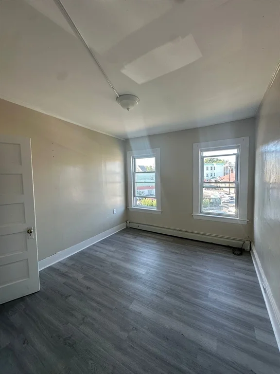 4 bed, 1 bath apartment for rent at 264 Jackson St Unit 2, Lawrence — photo 8 of 15