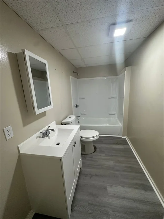 4 bed, 1 bath apartment for rent at 264 Jackson St Unit 2, Lawrence — photo 6 of 15