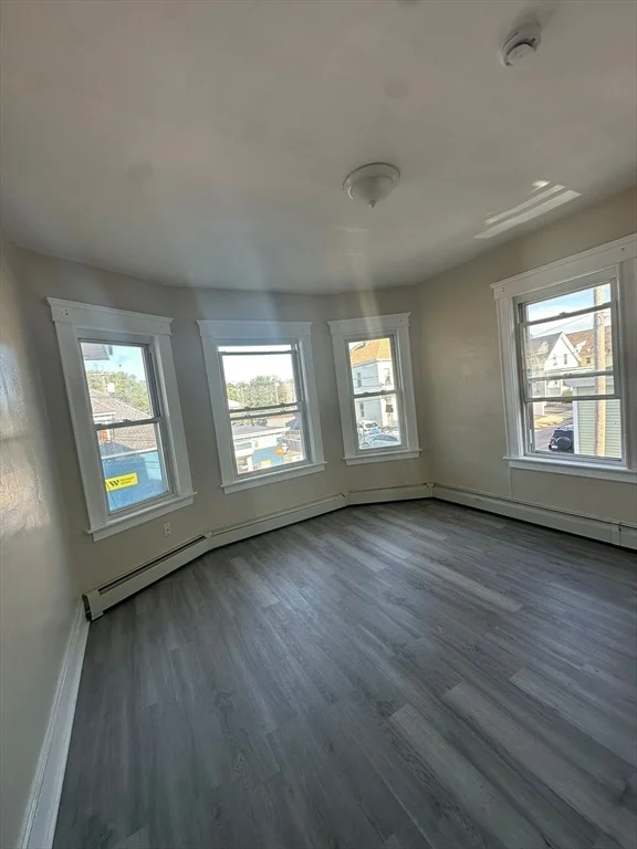 4 bed, 1 bath apartment for rent at 264 Jackson St Unit 2, Lawrence — photo 14 of 15