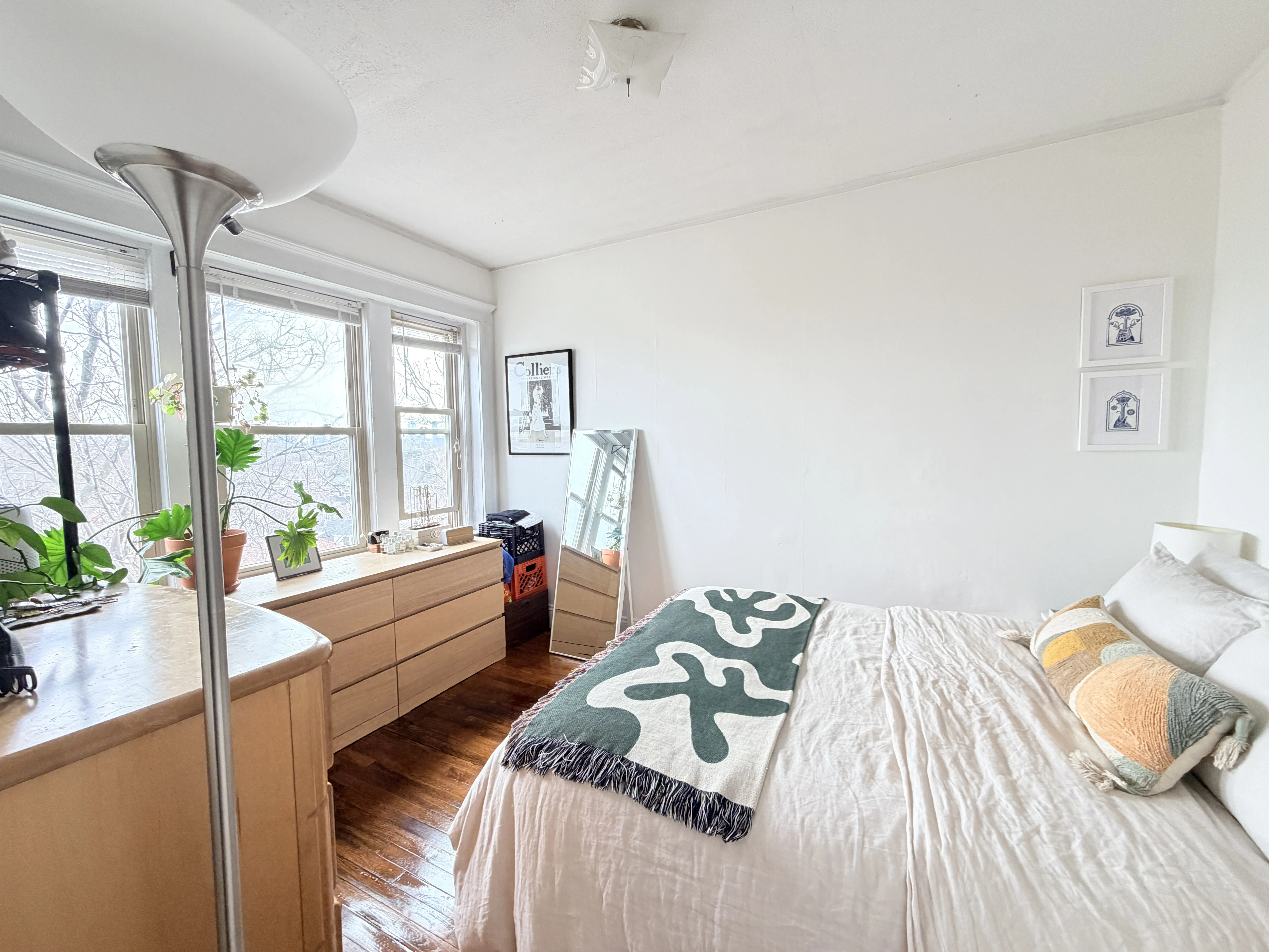 2 bed, 1 bath apartment for rent at 264 Kelton St Unit 11, Allston — photo 4 of 8