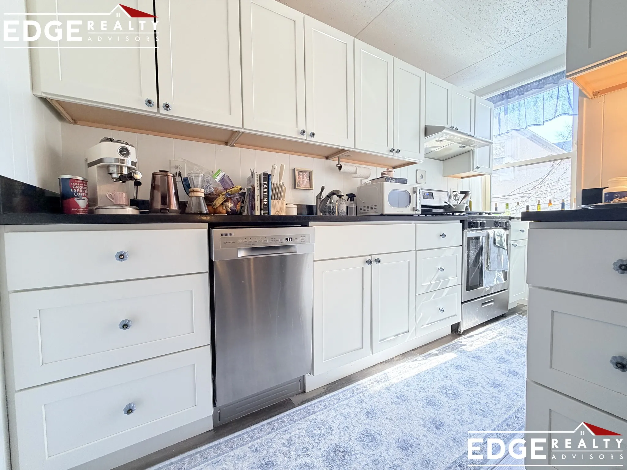 2 bed, 1 bath apartment for rent at 264 Kelton St Unit 7, Allston — photo 3 of 8