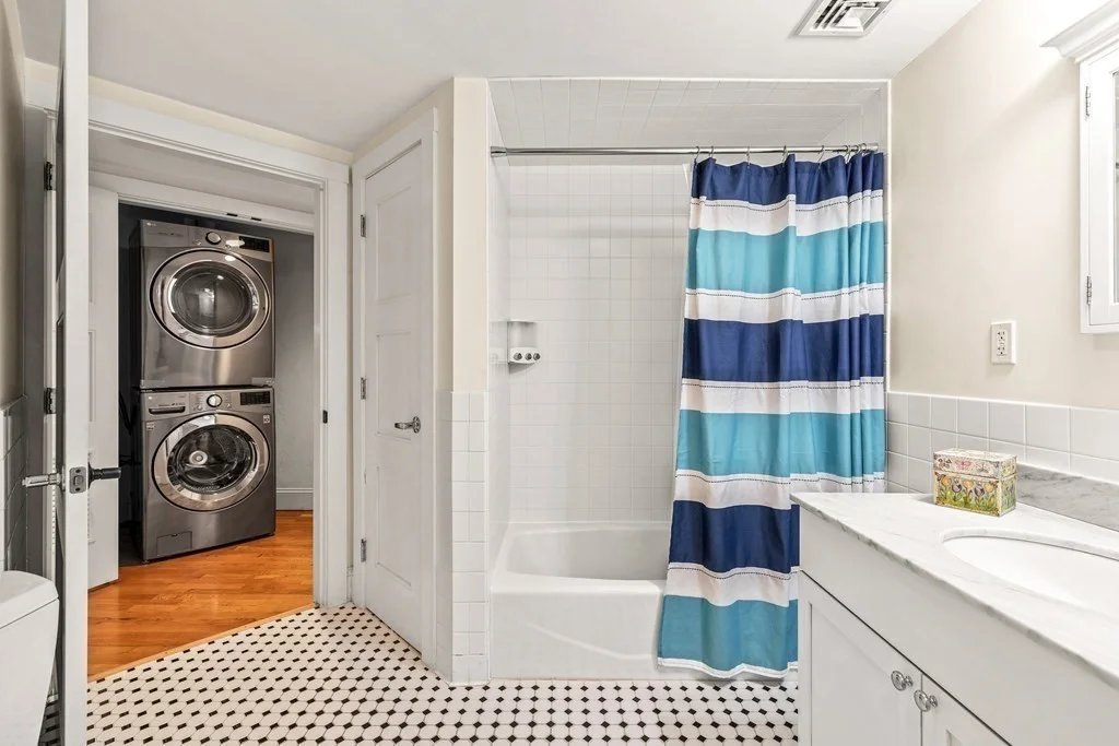 1 bed, 1 bath apartment for rent at 264 Massachusetts Ave Unit 305, Boston — photo 12 of 17