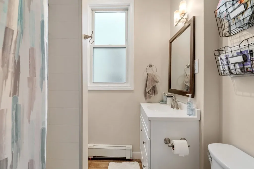 2 bed, 1 bath apartment for rent at 264 Maverick St Unit 3, East Boston — photo 13 of 17