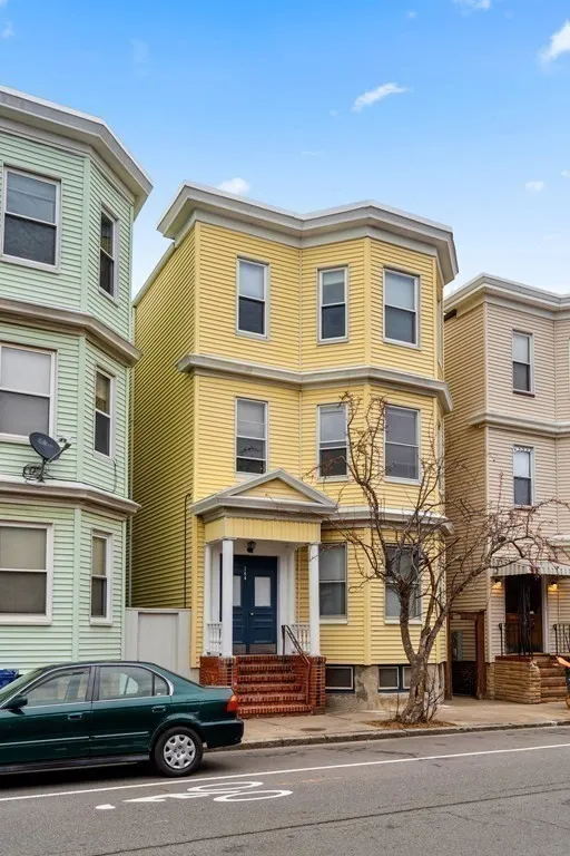 2 bed, 1 bath apartment for rent at 264 Maverick St Unit 3, East Boston — photo 16 of 17