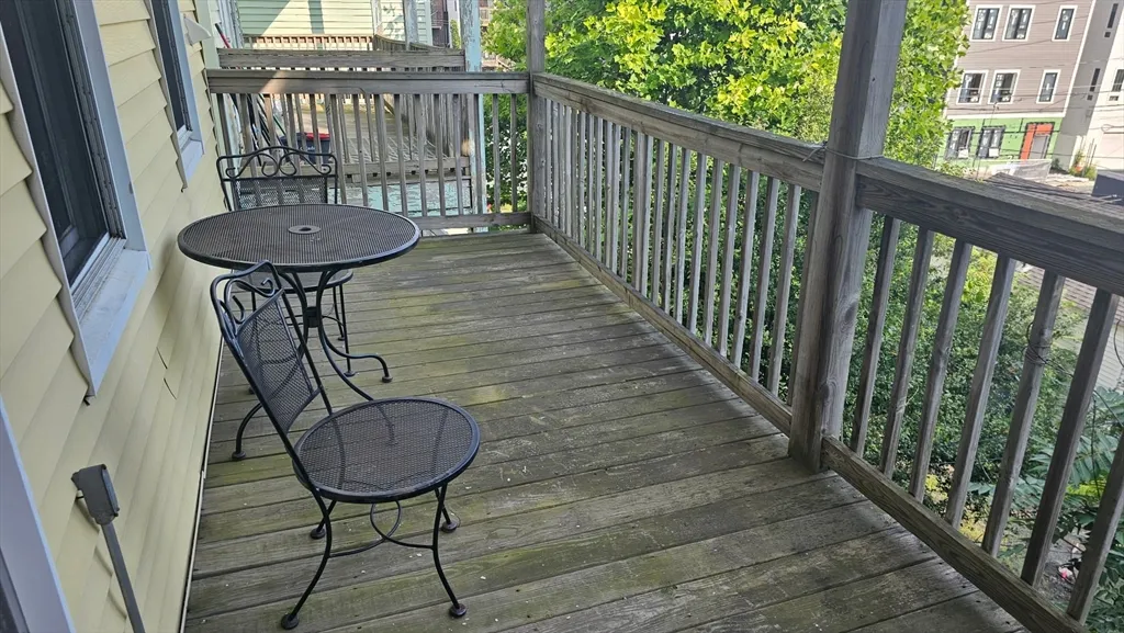 2 bed, 1 bath apartment for rent at 264 Maverick St Unit 3, East Boston — photo 17 of 17