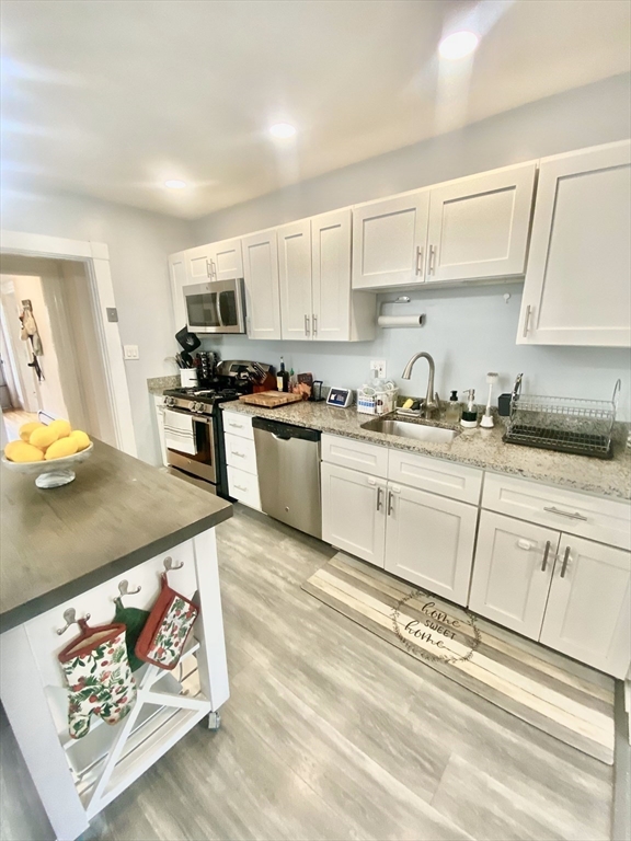 2 bed, 2 bath apartment for rent at 264 Newton St Unit 1, Waltham — photo 2 of 26