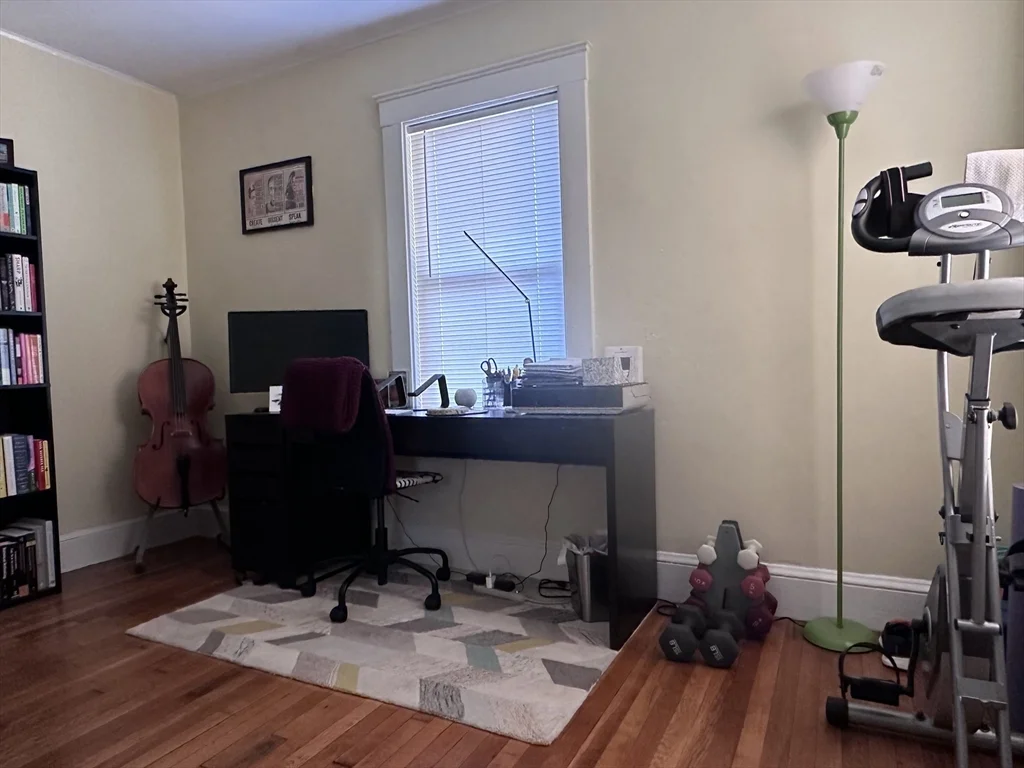 2 bed, 1 bath apartment for rent at 264 Robbins St Unit B, South Side — photo 6 of 12