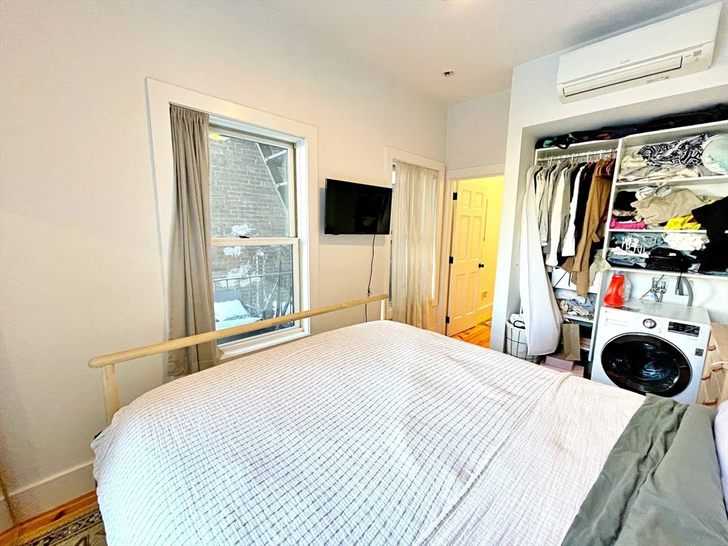 2 bed, 1 bath apartment for rent at 264 Sumner St Unit 1, East Boston — photo 8 of 16