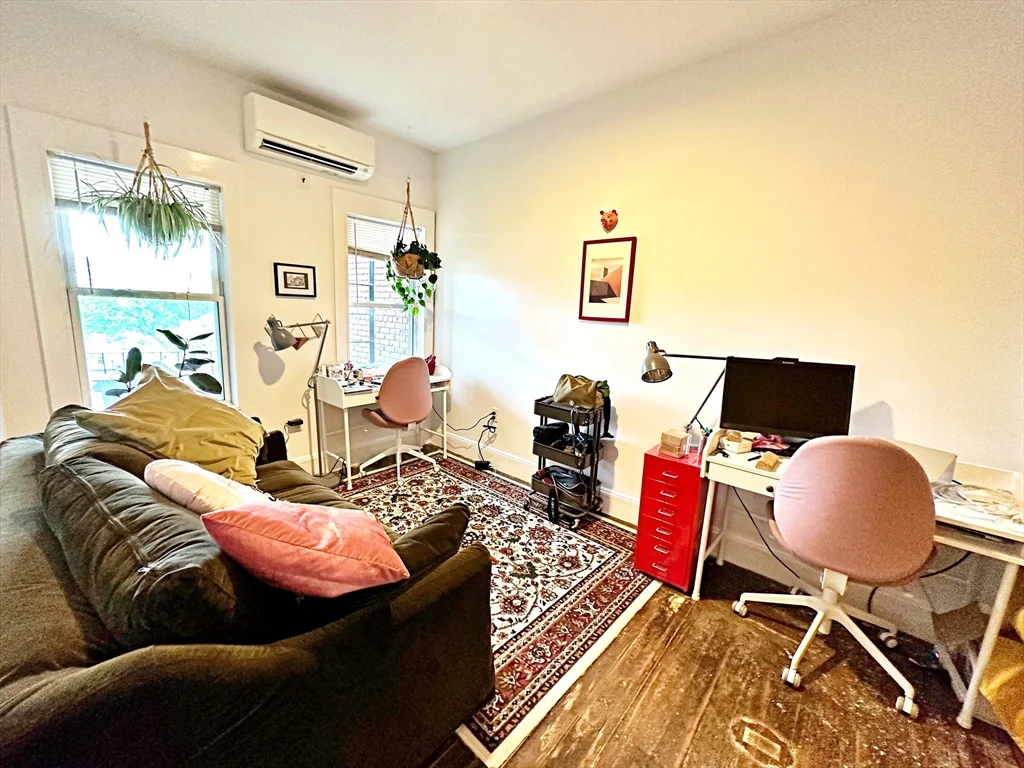 2 bed, 1 bath apartment for rent at 264 Sumner St Unit 3, East Boston — photo 11 of 13