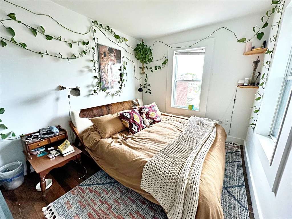 2 bed, 1 bath apartment for rent at 264 Sumner St Unit 3, East Boston — photo 9 of 13