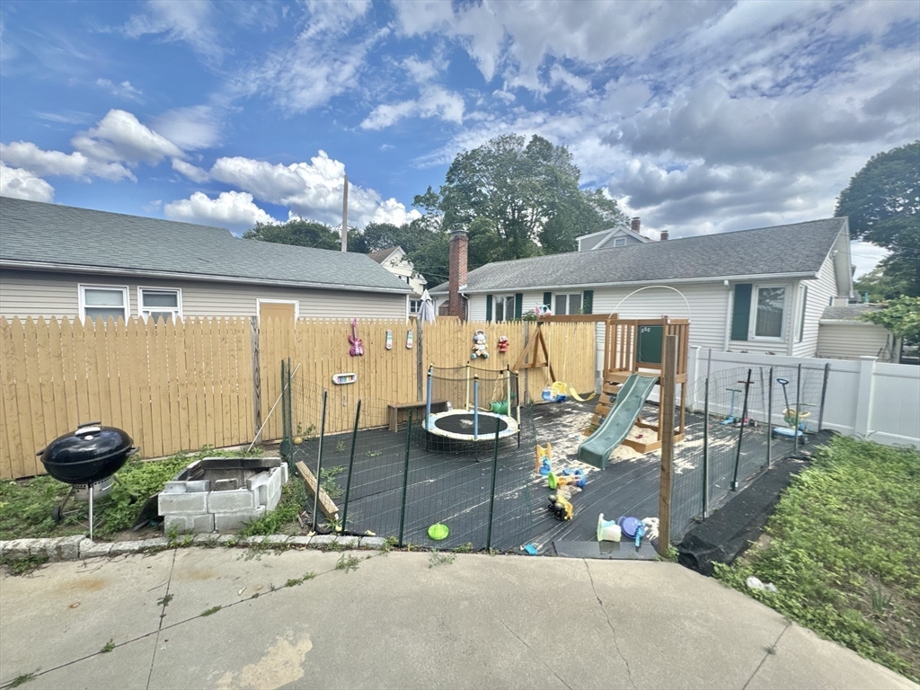 3 bed, 1 bath apartment for rent at 264 Washington St Unit 1, Peabody — photo 18 of 19