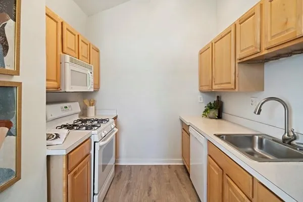 2 bed, 1 bath apartment for rent at 264 Webster Unit 3A, East Boston — photo 6 of 22