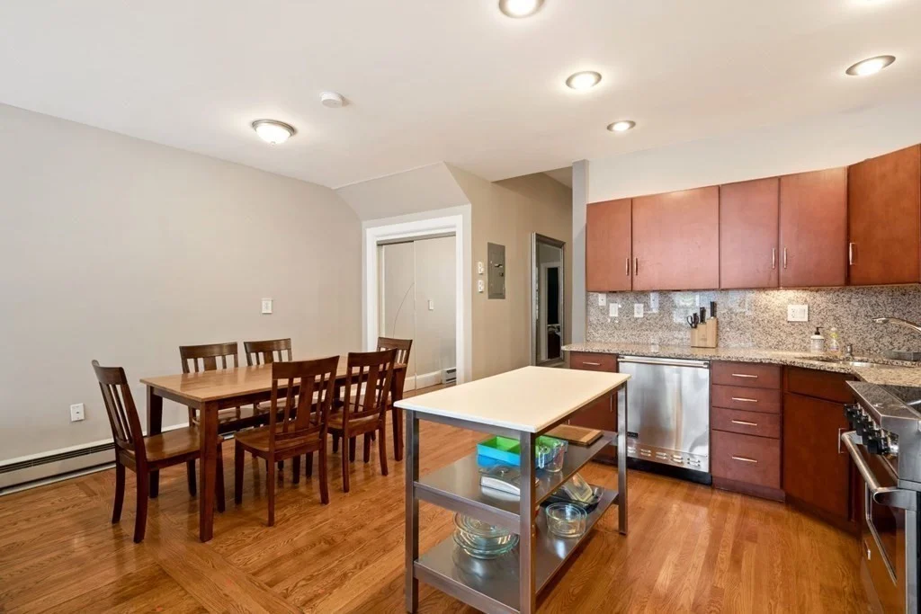 1 bed, 1 bath apartment for rent at 265 Beacon St Unit 1, Back Bay — photo 6 of 14