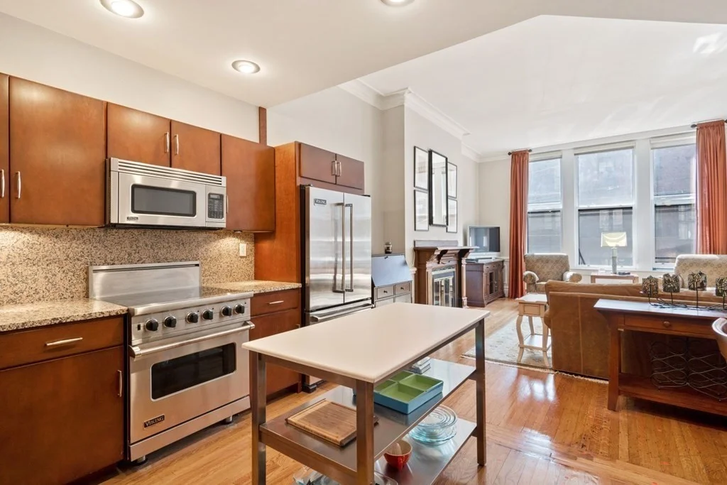 1 bed, 1 bath apartment for rent at 265 Beacon St Unit 1, Back Bay — photo 4 of 14