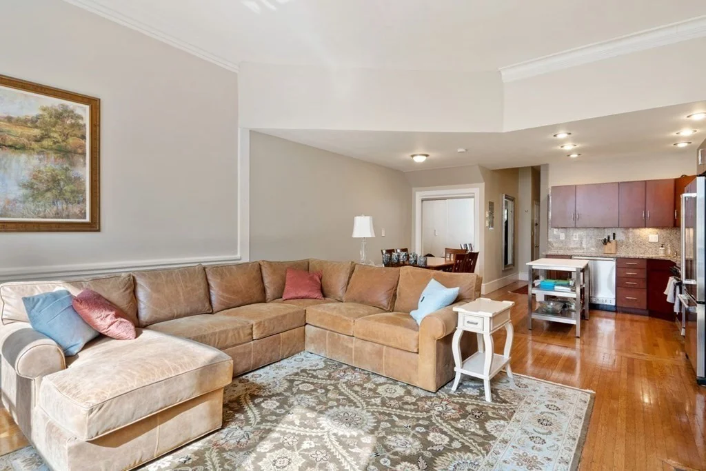 1 bed, 1 bath apartment for rent at 265 Beacon St Unit 1, Back Bay — photo 2 of 14