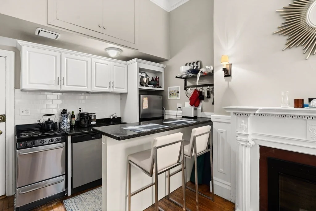 1 bed, 1 bath apartment for rent at 265 Beacon St Unit 2A, Back Bay — photo 4 of 10