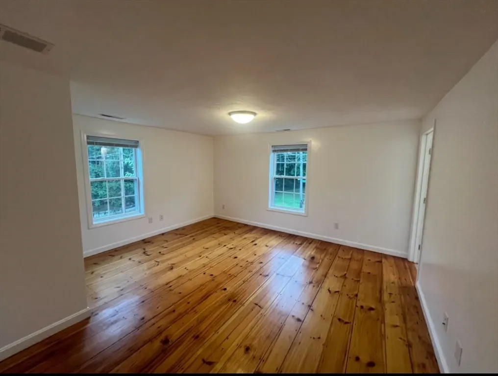 2 bed, 2 bath apartment for rent at 265 Dunstable Rd Unit 1, Tyngsborough — photo 3 of 6