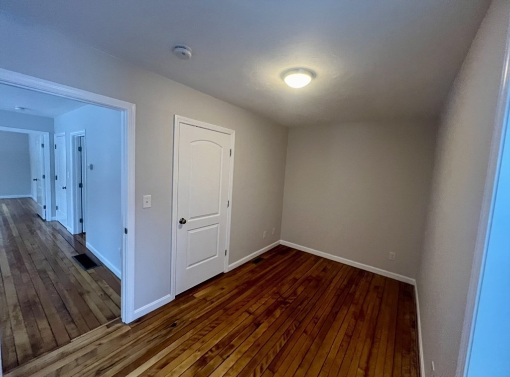 2 bed, 2 bath apartment for rent at 265 Dunstable Rd Unit 2, Tyngsborough — photo 8 of 11