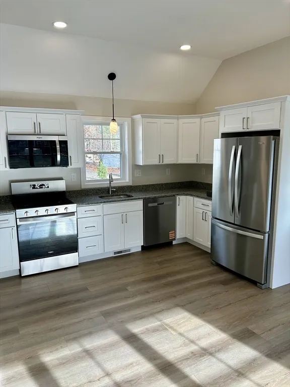 2 bed, 1 bath apartment for rent at 265 Dunstable Rd Unit C, Tyngsborough — photo 6 of 17