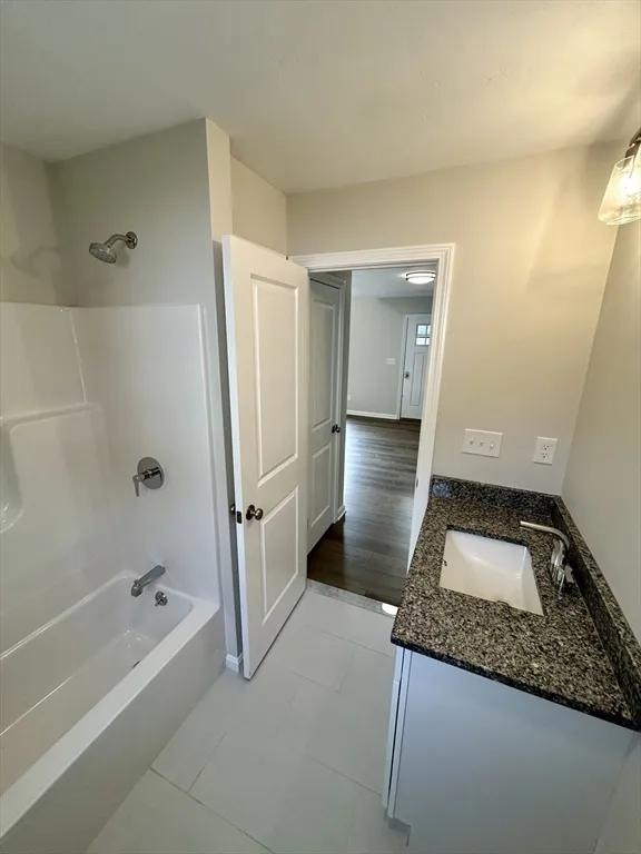 2 bed, 1 bath apartment for rent at 265 Dunstable Rd Unit C, Tyngsborough — photo 12 of 17