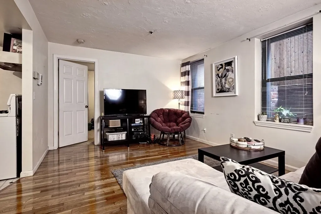2 bed, 2 bath apartment for rent at 265 Emerson St Unit 1, South Boston — photo 4 of 11
