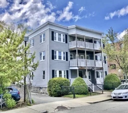 2 bed, 1 bath apartment for rent at 265 Hyde Park Ave Unit 1R, Jamaica Plain